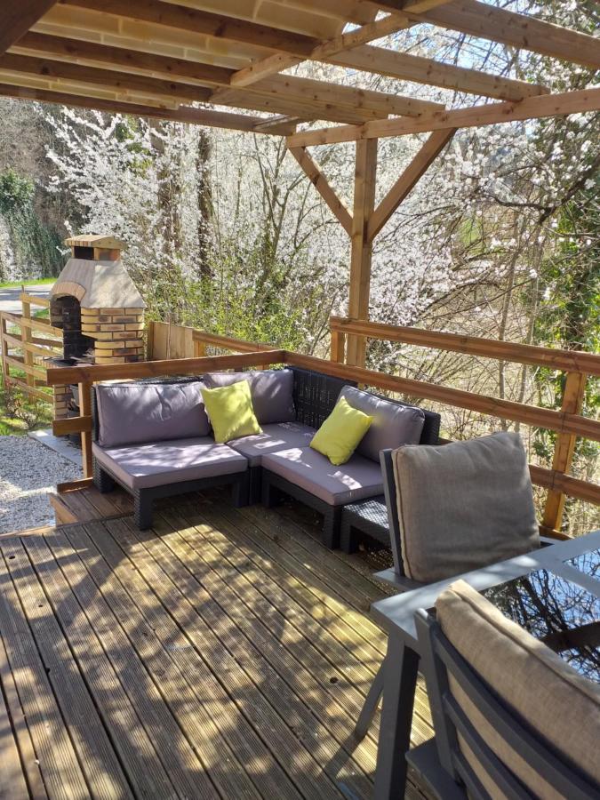 Au Petit Bonheur Bed and Breakfast Saint-Martin-du-Frene Exteriör bild